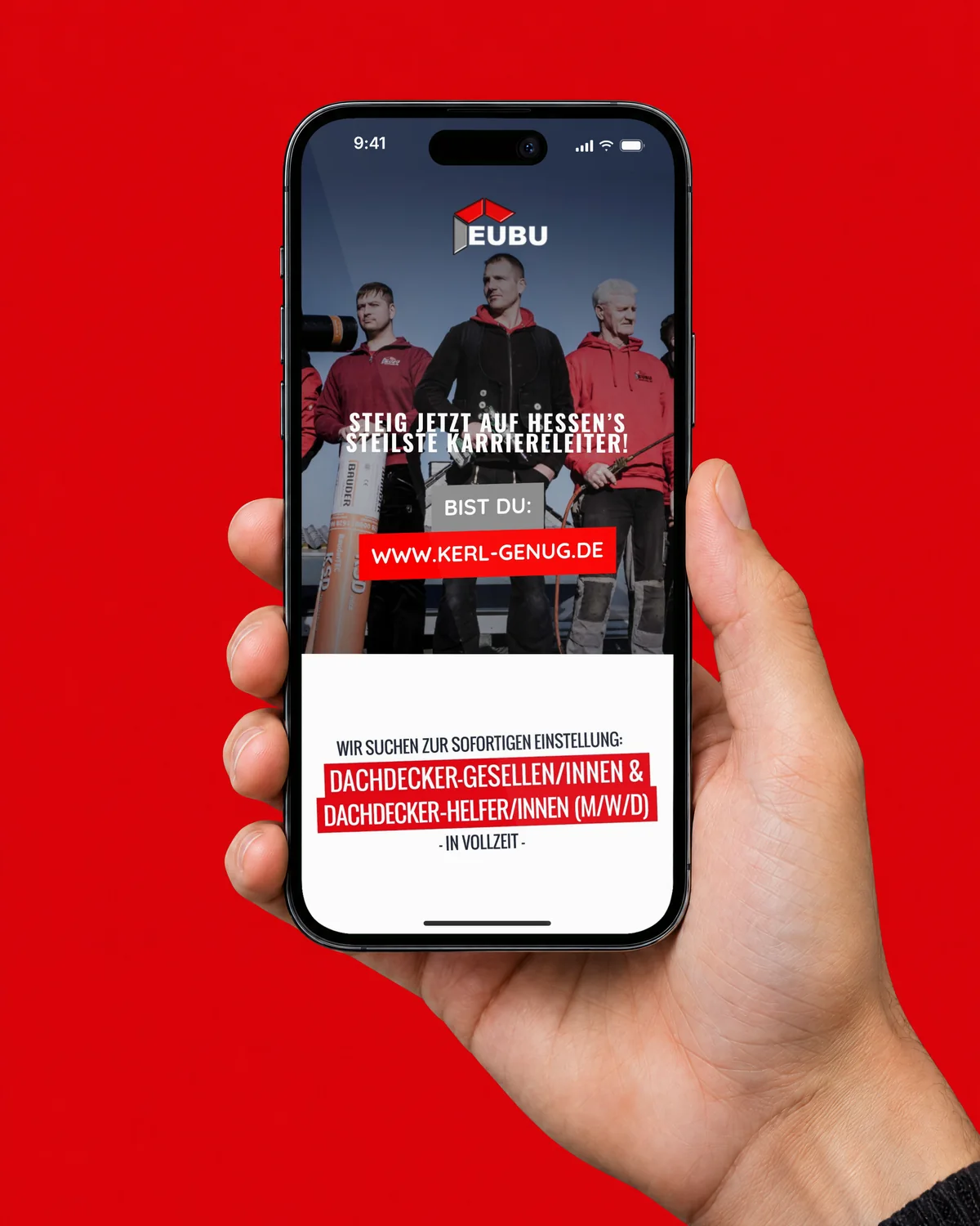 Smartphone in der Hand mit der Startseite von kerl-genug.de